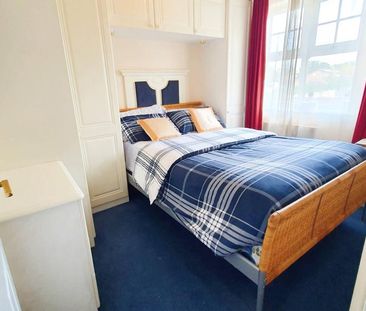 3 bedroom terraced house to rent - Photo 6