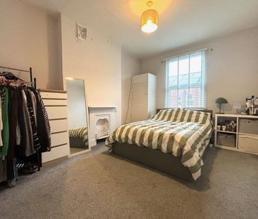 3 bedroom semi-detached house to rent - Photo 6