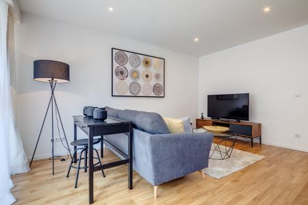 First occupancy Maxvorstadt: Furnished 3-room apartment - Foto 2