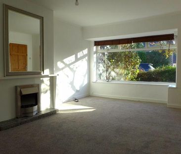 3 bedroom semi-detached bungalow to rent - Photo 2