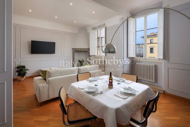 Beautiful flat in the historic centre - Photo 1