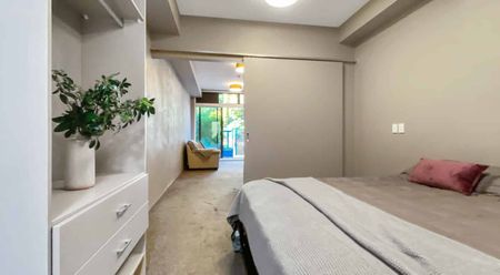 Welcome to Sharella Living - Photo 4