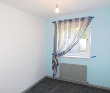 2 bedroom semi-detached bungalow to rent - Photo 6