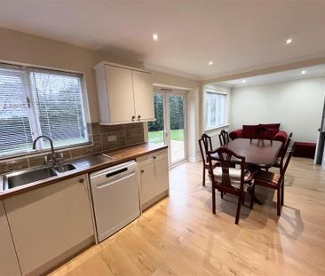 4 bedroom house to rent - Photo 3