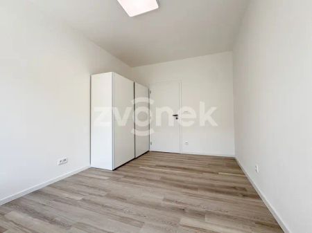 3+1 Zlín - Česká, moderní byt, balkon - Photo 2