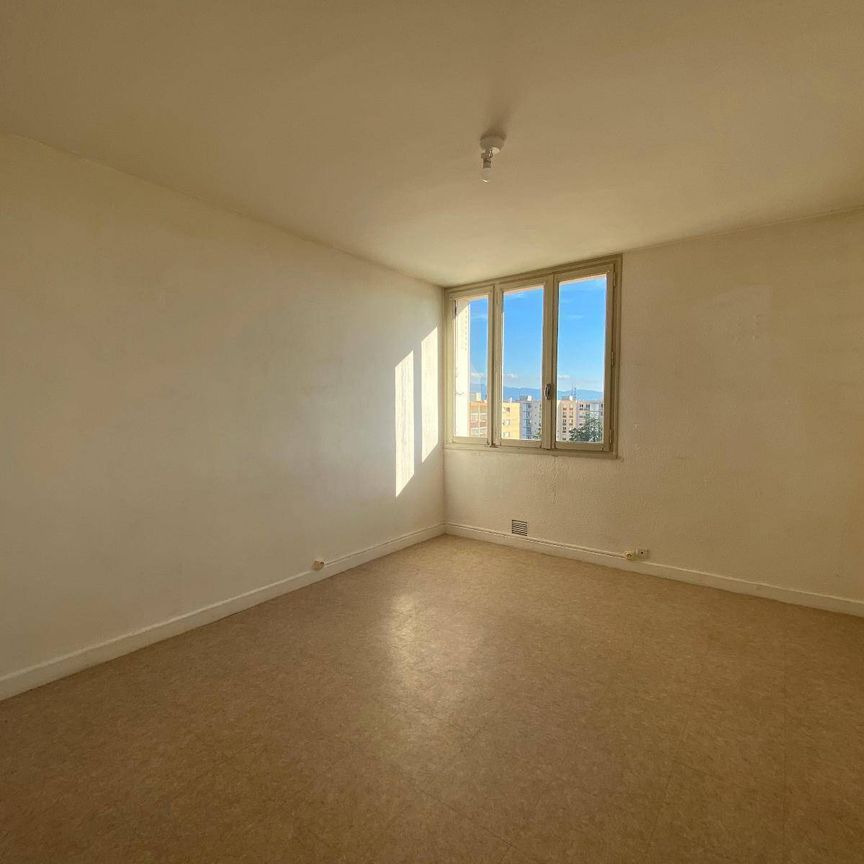 Location appartement 2 pièces 40.79 m² à Romans-sur-Isère (26100) 4 - Photo 1