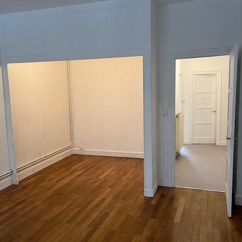 Location Appartement 1 pièce 44m² LYON 3ème - Photo 1