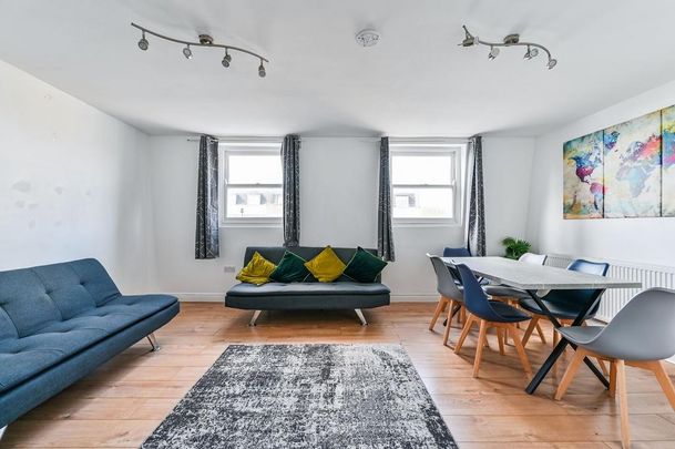2 bedroom flat to rent - Photo 1