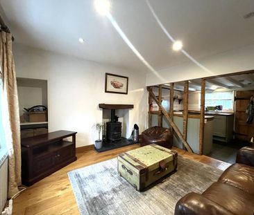 2 bedroom terraced house to rent - Photo 1