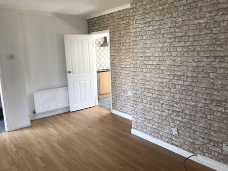 25 Torr Gardens, Larne, BT40 2JH - Photo 2