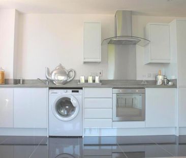 2 bedroom flat to rent - Photo 4