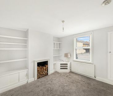 3 bedroom terraced house to rent - Photo 4