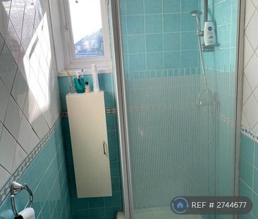 1 bedroom in a house share to rent - Photo 6