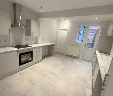 12 Bloomfield Street, Belfast, BT5 5AU - Photo 5