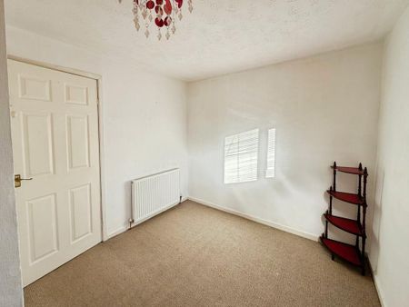 3 bedroom terraced house to rent - Photo 4