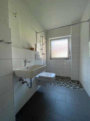 Die gefällt mir: gemütliche 3-Raum-Wohnung mit Sonnenbalkon - Photo 2