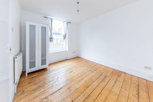 6 bedroom flat to rent - Photo 1