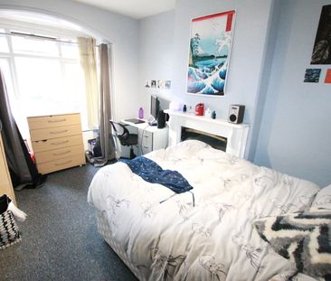 4 Bed Terraced House, Blenheim Road, RG1 - Photo 4