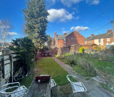 1 bedroom in a house share to rent - Photo 5