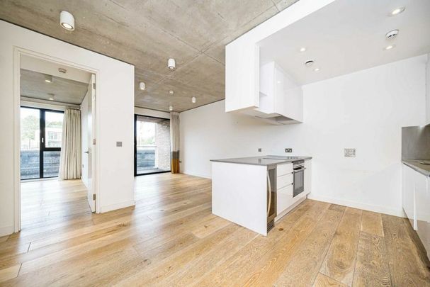 Mentmore Terrace, London Fields, E8 - Photo 1