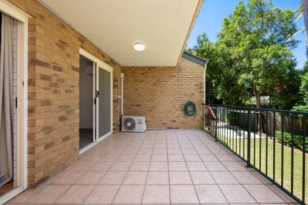 BOUTIQUE LIVING WITH EXPANSIVE BALCONY IN THE HEART OF STONES CORNER - Photo 5