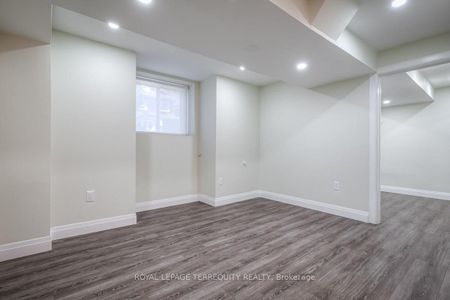 For Lease - 135 Jane Street Unit# 5, Toronto, Ontario - Photo 4
