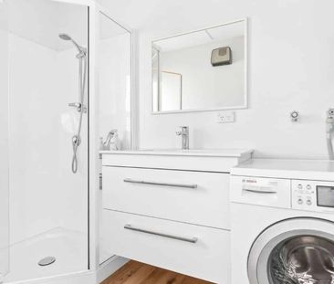 Rare Studio on Hunter Crescent - Photo 3