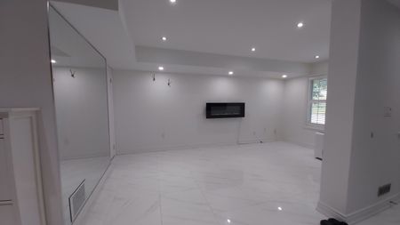 For Lease - 28 Pond Drive, Markham, Ontario - Photo 2