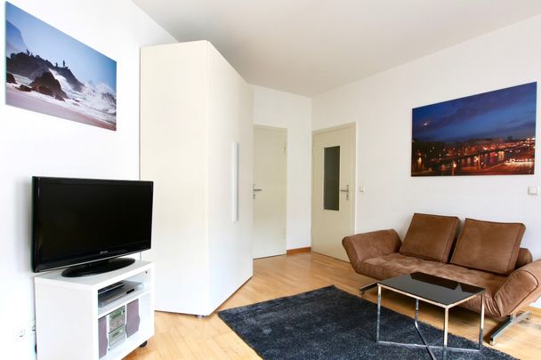 Chic möbliertes Apartment mit Aufzug im Herzen von Köln - Photo 1