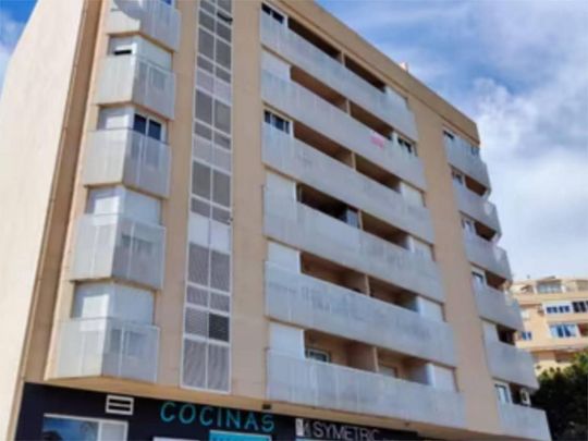 Apartamento de alquiler en Carrer Doctor Fleming, 8, Zona Pueblo - Photo 1