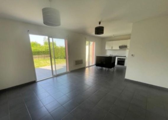 Location Maison 4 pièces 94m² BOULIAC 33270 - Photo 1