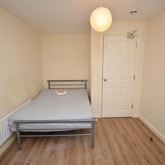 4 bedroom house to rent - Photo 1