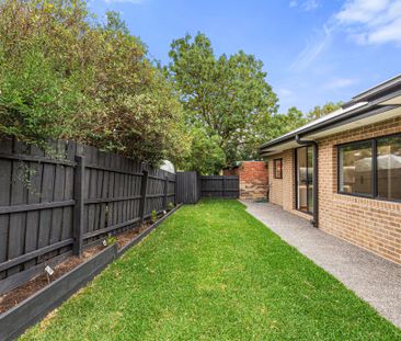 Charming 3-Bedroom Home in South Morang - Photo 1