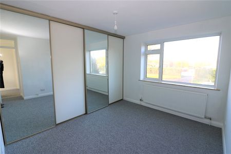 Snakes Lane, Southend-on-Sea, Essex, SS2 6UA - Photo 2