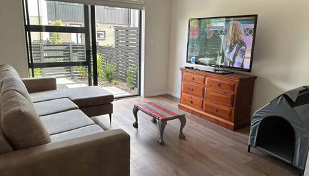 Exceptional Rental Opportunity – Modern New Build - Photo 2