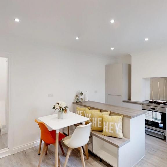 4 bedroom house share to rent - Photo 1