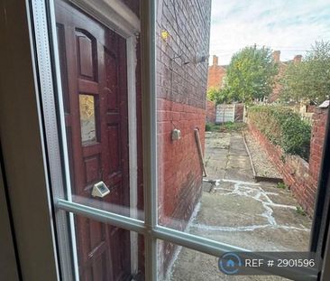 2 bedroom terraced house to rent - Photo 3