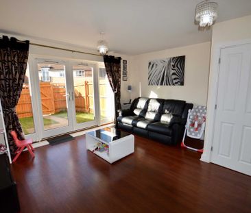 Price £1,800 pcm - Under Offer - Photo 2