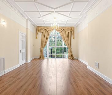 3 bedroom flat to rent - Photo 2