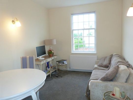 1 bedroom flat to rent - Photo 1