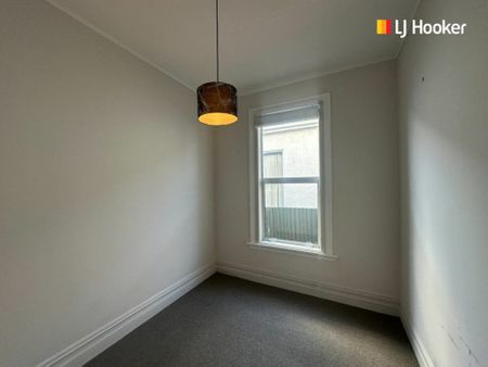 For Rent On Fitzroy - Photo 3