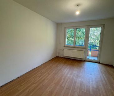 Gemütliche Wohnung mit Balkon in Duisburg-Obermarxloh - Photo 1