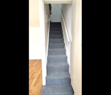 2 Bed Terraced House, Rydall Street, LS11 - Photo 3