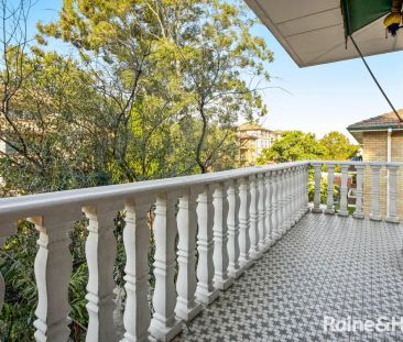 “2 BEDROOM APARTMENT MOMENTS AWAY FROM HURSTVILLE STATION” - Photo 3