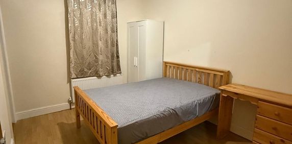 Room in a Shared House, Station Road, N22 - Photo 2