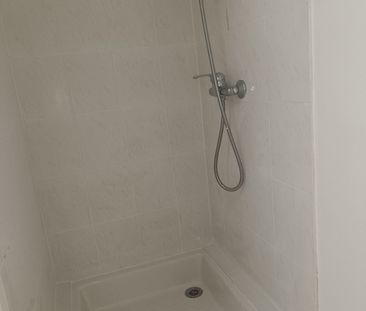 Location Appartement 1 pièce 11m² ST MAUR DES FOSSES 94210 - Photo 4