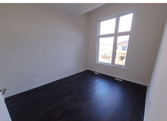 For Lease - 2980 Seagrass Street, Pickering, Ontario - Photo 1