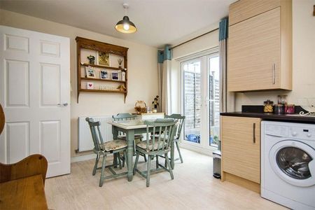 3 bedroom house to rent - Photo 3