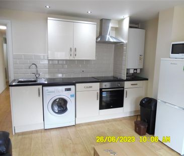 2 bedroom flat to rent - Photo 6