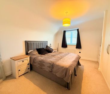 St Catherines Wood, Camberley, Surrey, GU15 - Photo 3